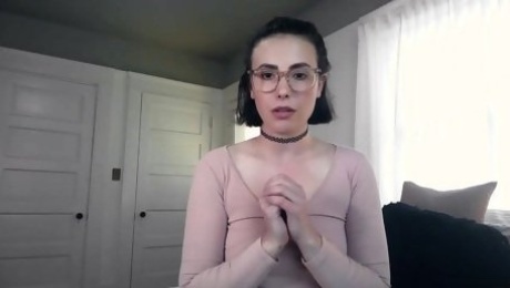 Nerd chick in glasses Casey Calvert is masturbating twat with sex toys