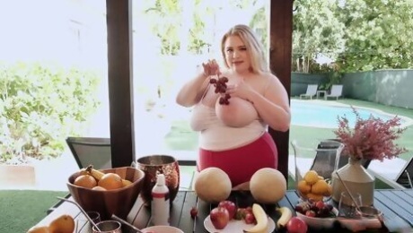 Stella Daniels BBW model solo video