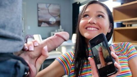 Sensual Zoe Bloom - cumshot video - Only Teen Blowjobs